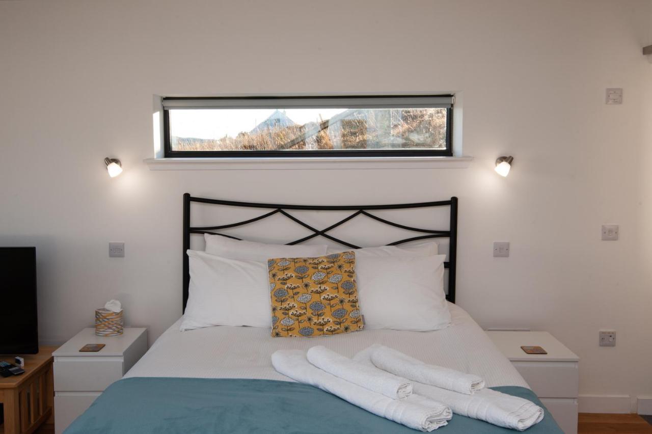 Croft 7 Geary Self Catering Studio With Stunning Sea Views Buitenkant foto